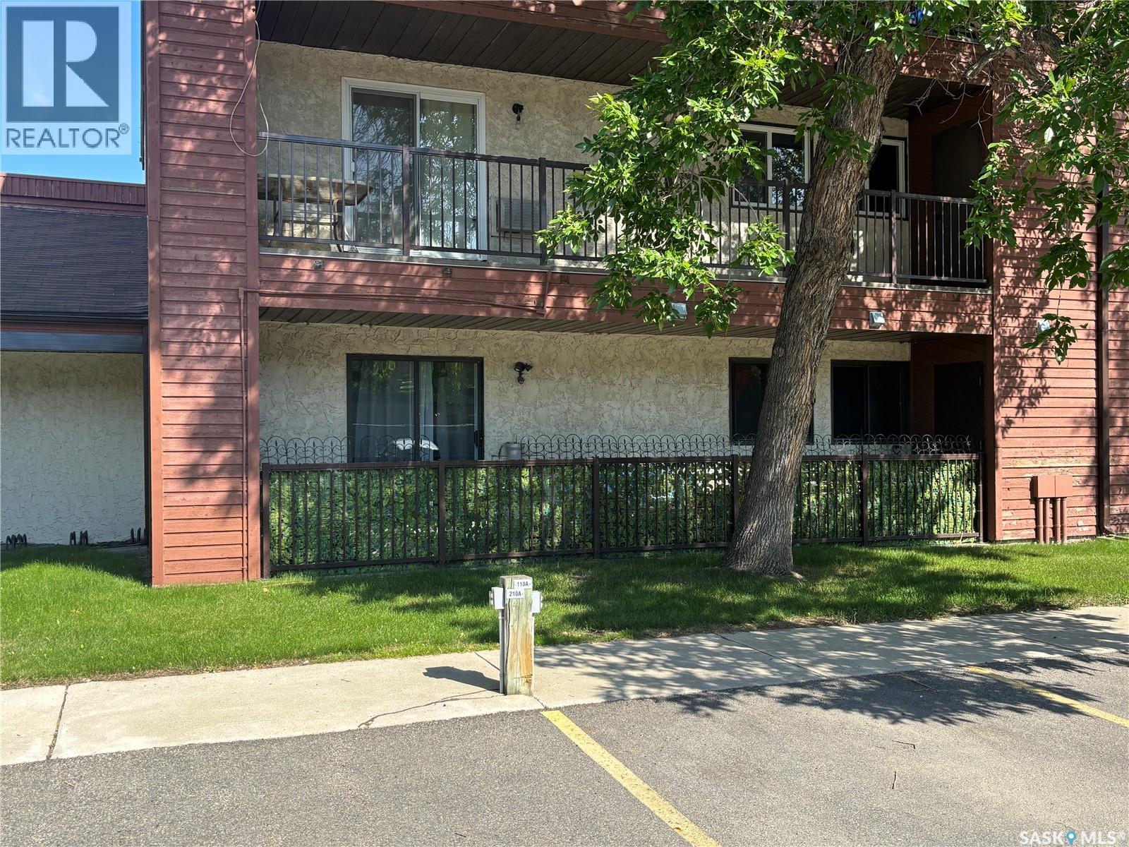 Single Family House Low rise for Sale in A  th STREET E Saskatoon 