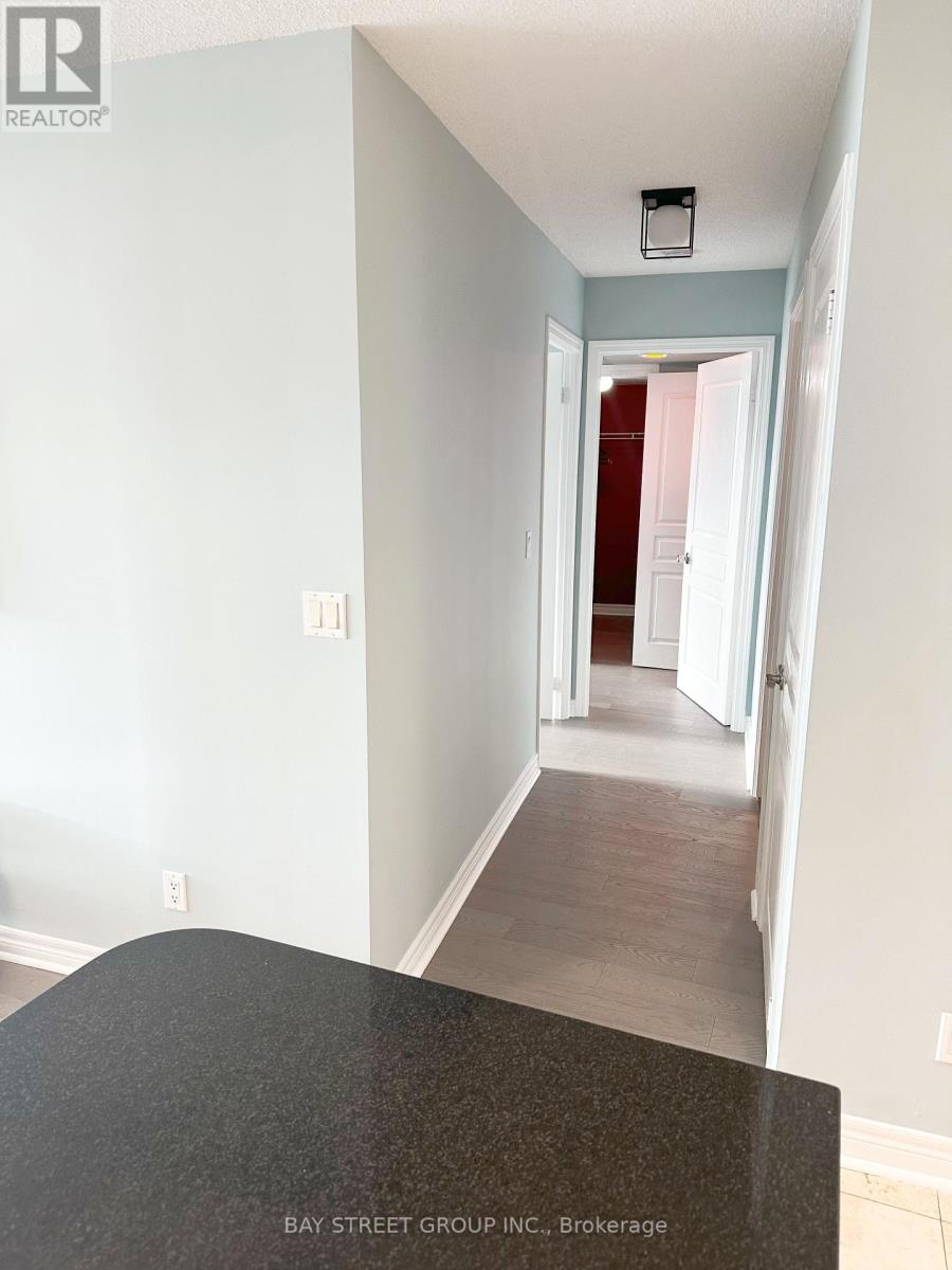 Photo 15 of 508 509 Beecroft Road, Toronto ON