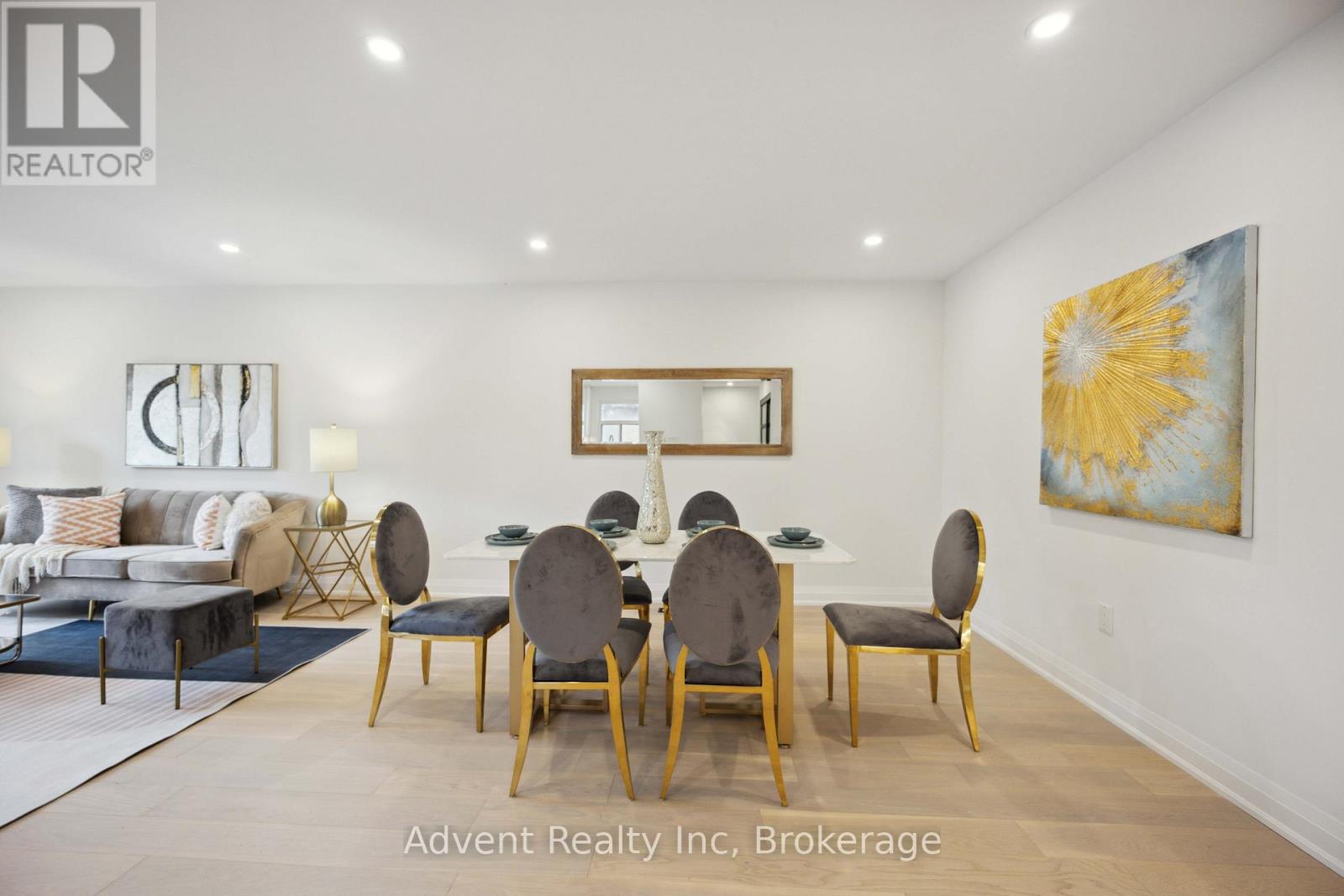 Photo 23 of 73 Glen Springs Drive, Toronto ON