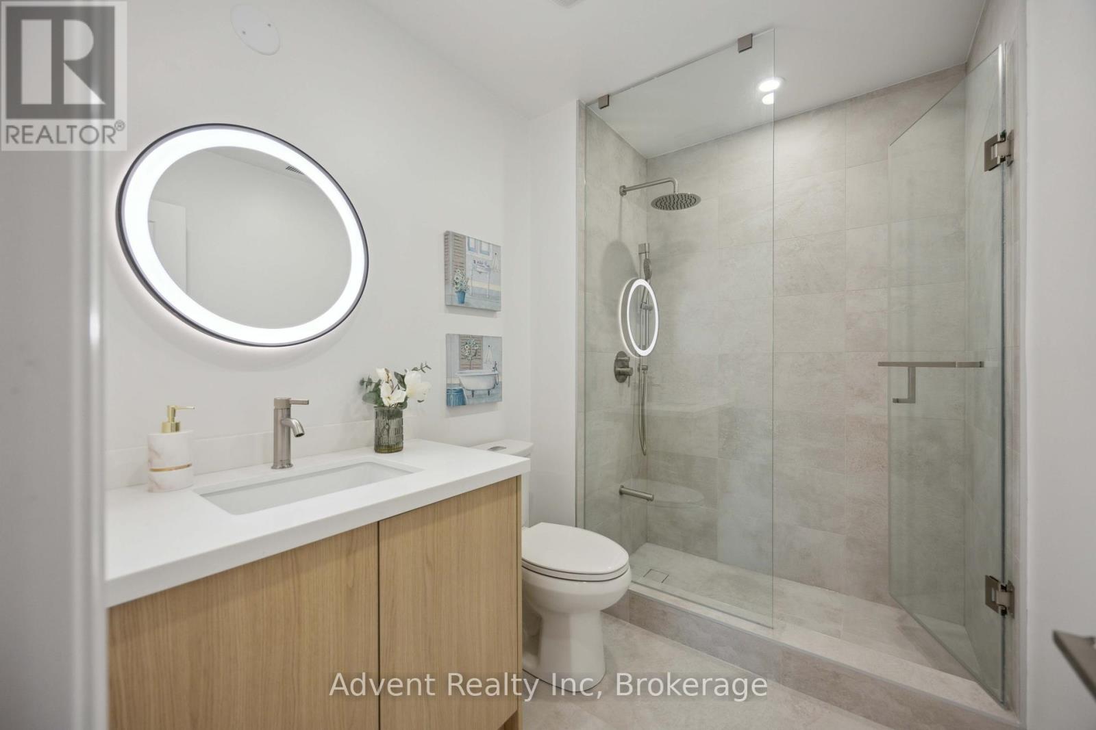 Photo 39 of 73 Glen Springs Drive, Toronto ON