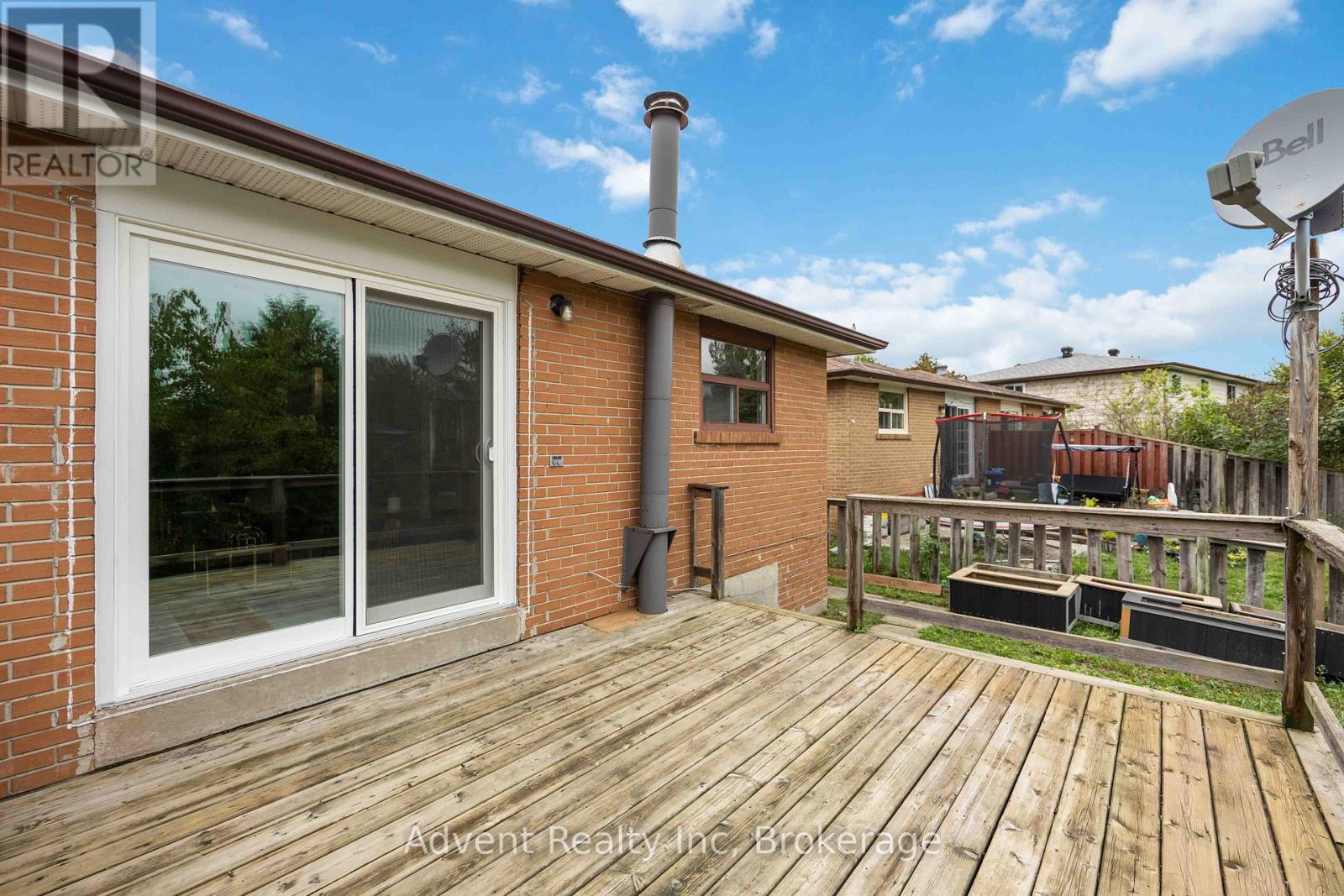 Photo 26 of 73 Glen Springs Drive, Toronto ON