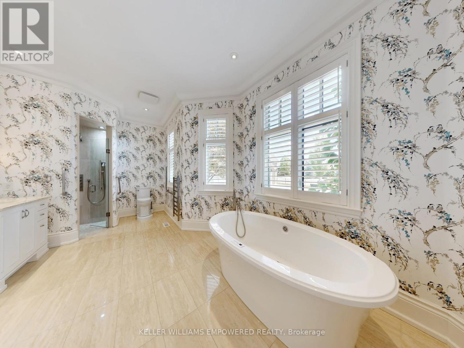 Photo 21 of 12 Macleod Estate Court, Richmond Hill ON