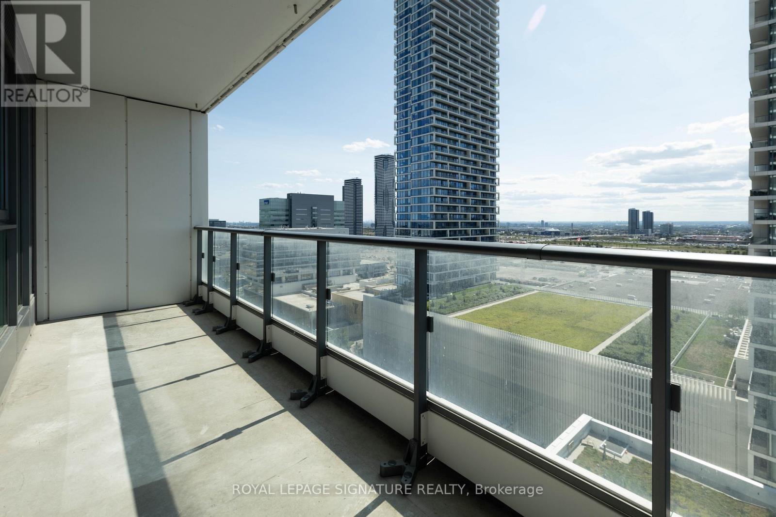 Photo 15 of 1810 950 Portage Parkway, Vaughan ON