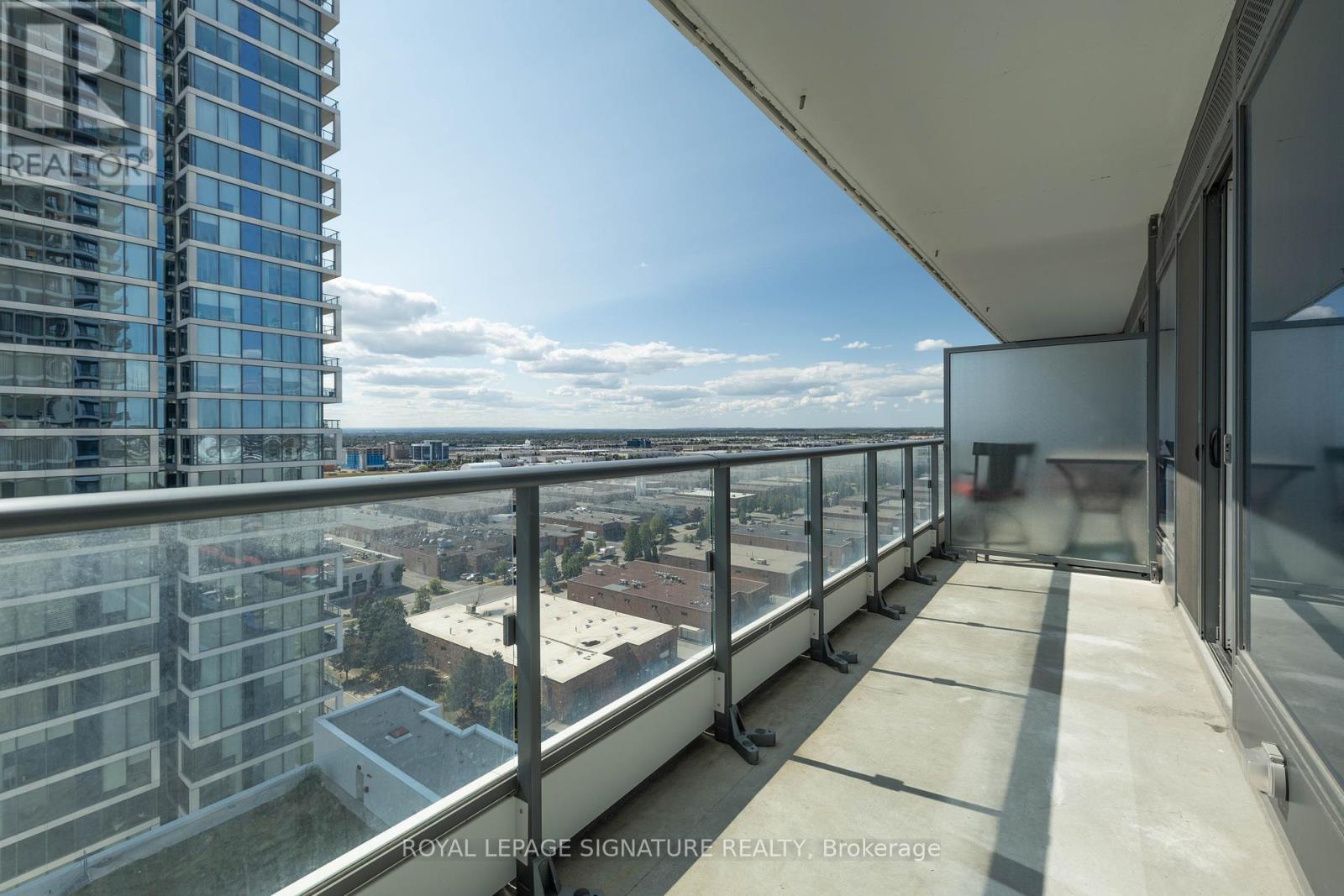 Photo 2 of 1810 950 Portage Parkway, Vaughan ON