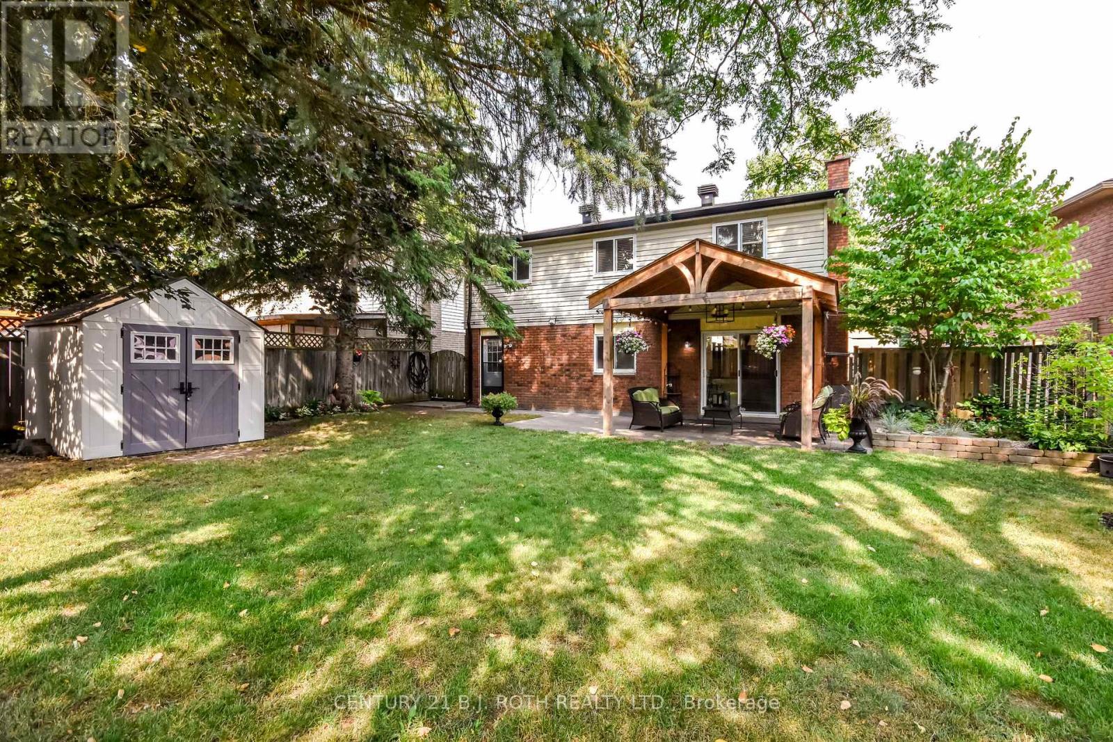 Photo 24 of 49 Ridgeway Avenue, Barrie ON
