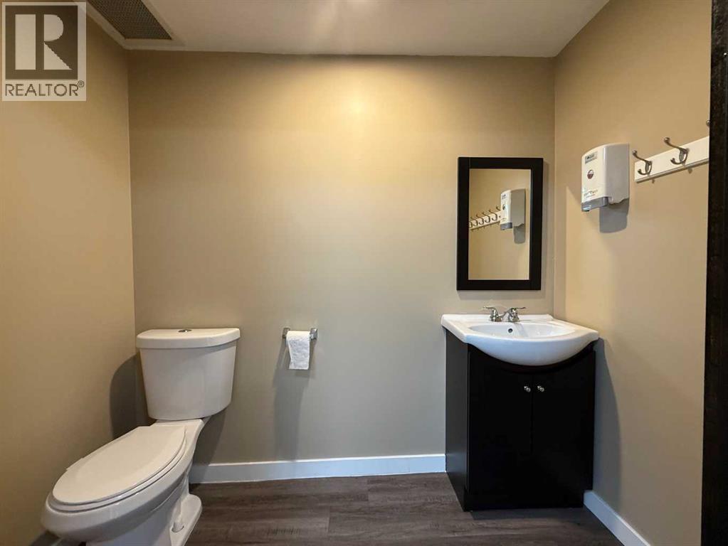 Photo 8 of 205 10134 97 Avenue, Grande Prairie AB