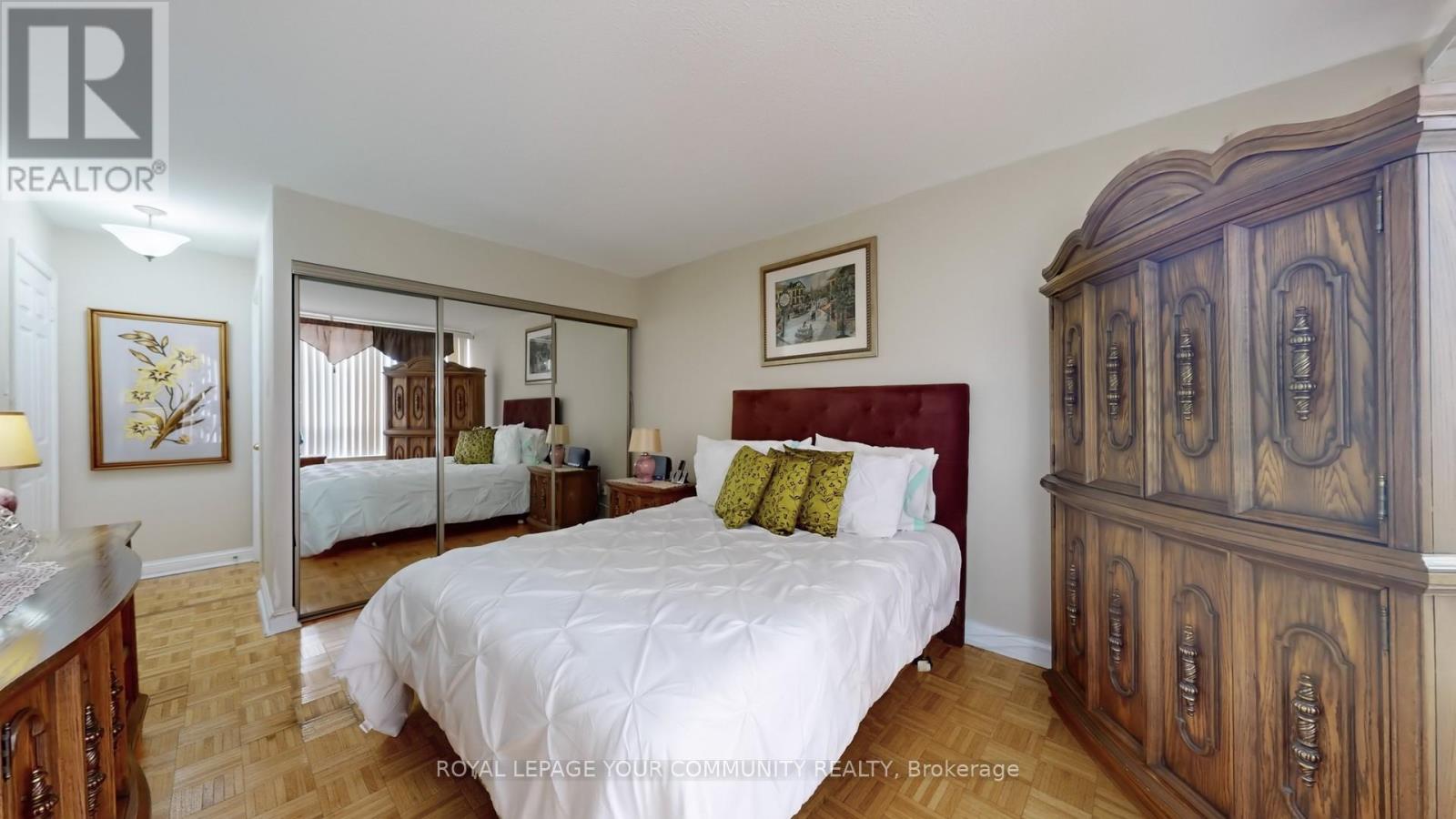 Photo 31 of 404 24 Hanover Road, Brampton ON