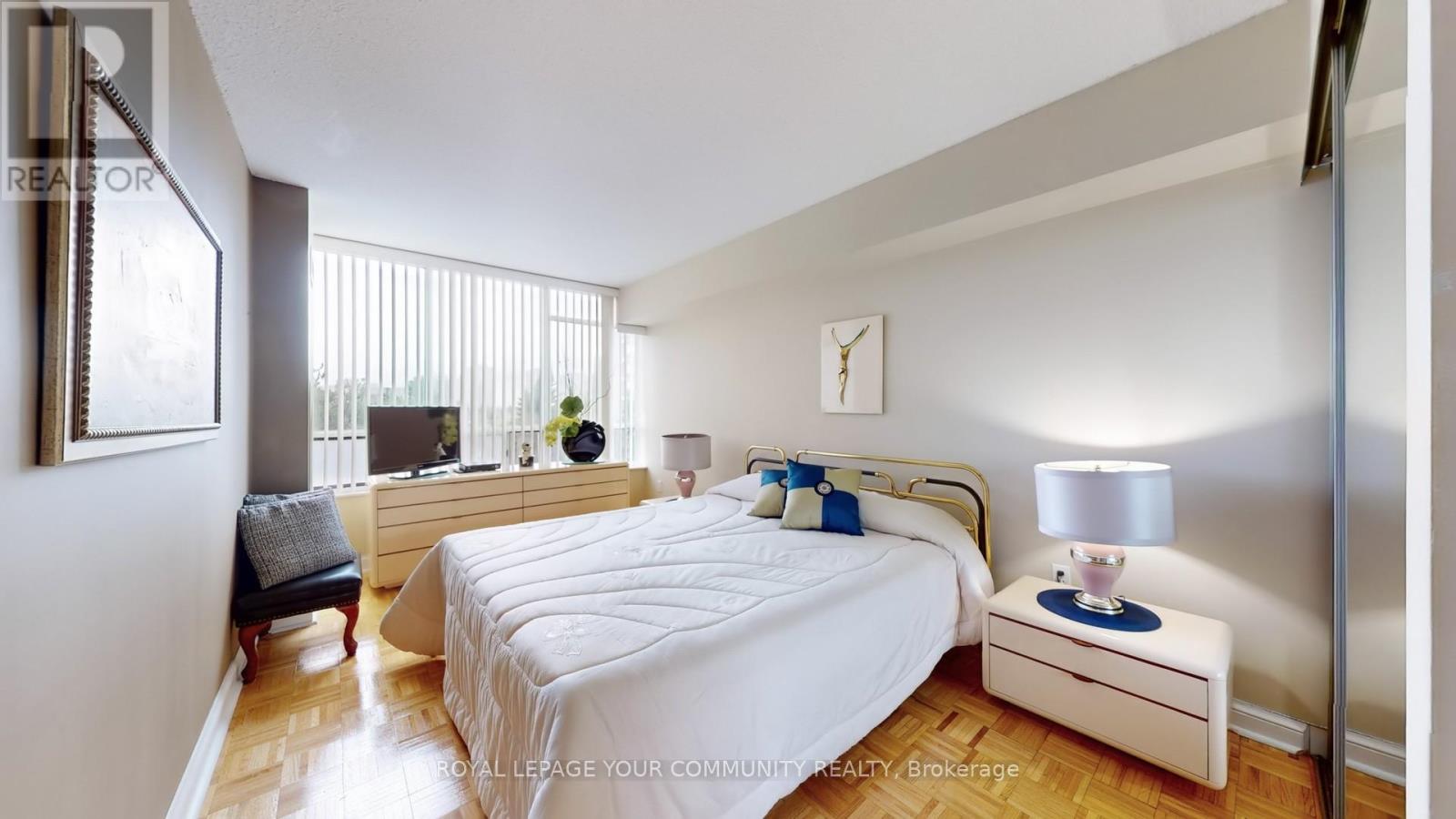 Photo 44 of 404 24 Hanover Road, Brampton ON