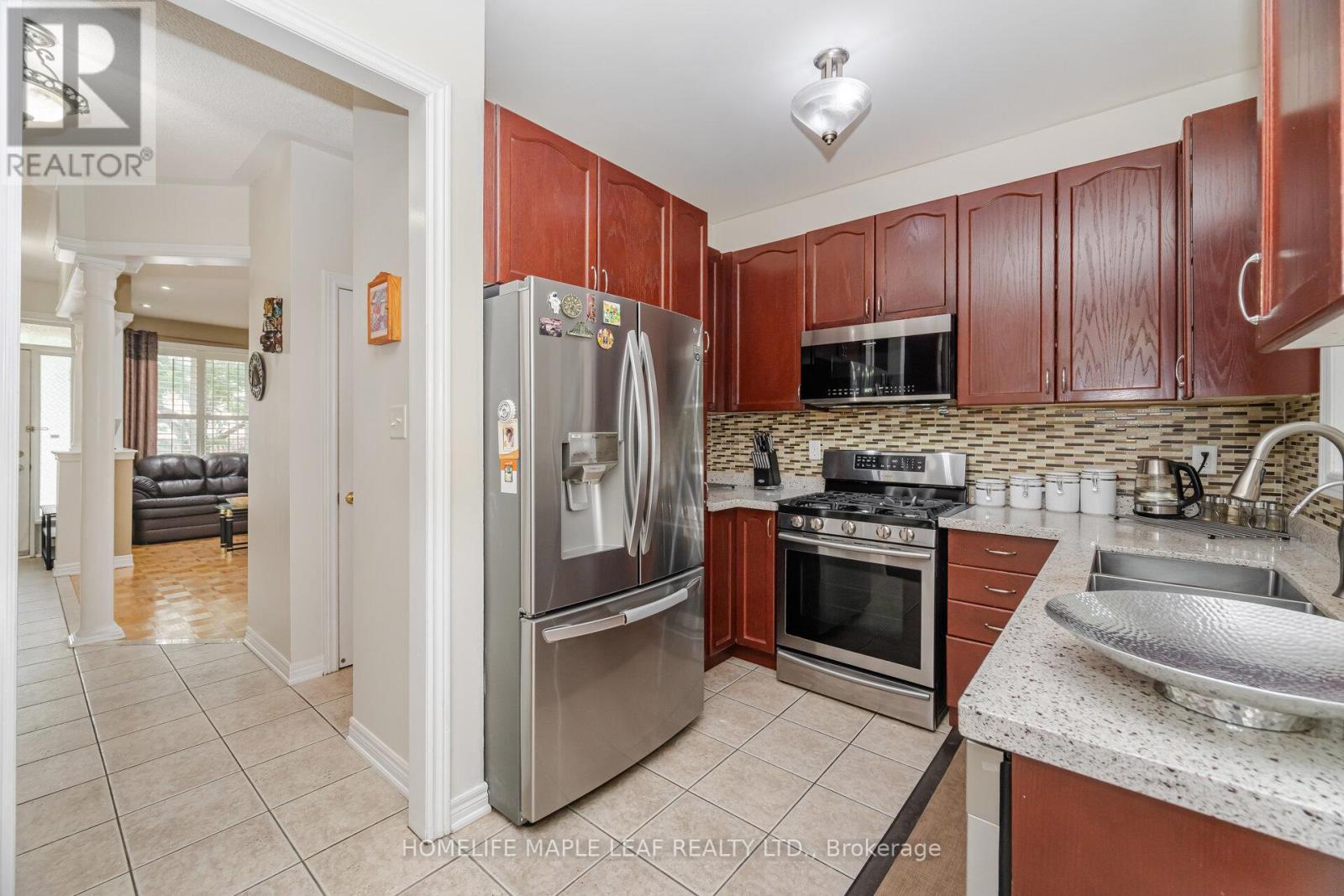 Photo 12 of 17 Eaglefield Gate, Brampton ON