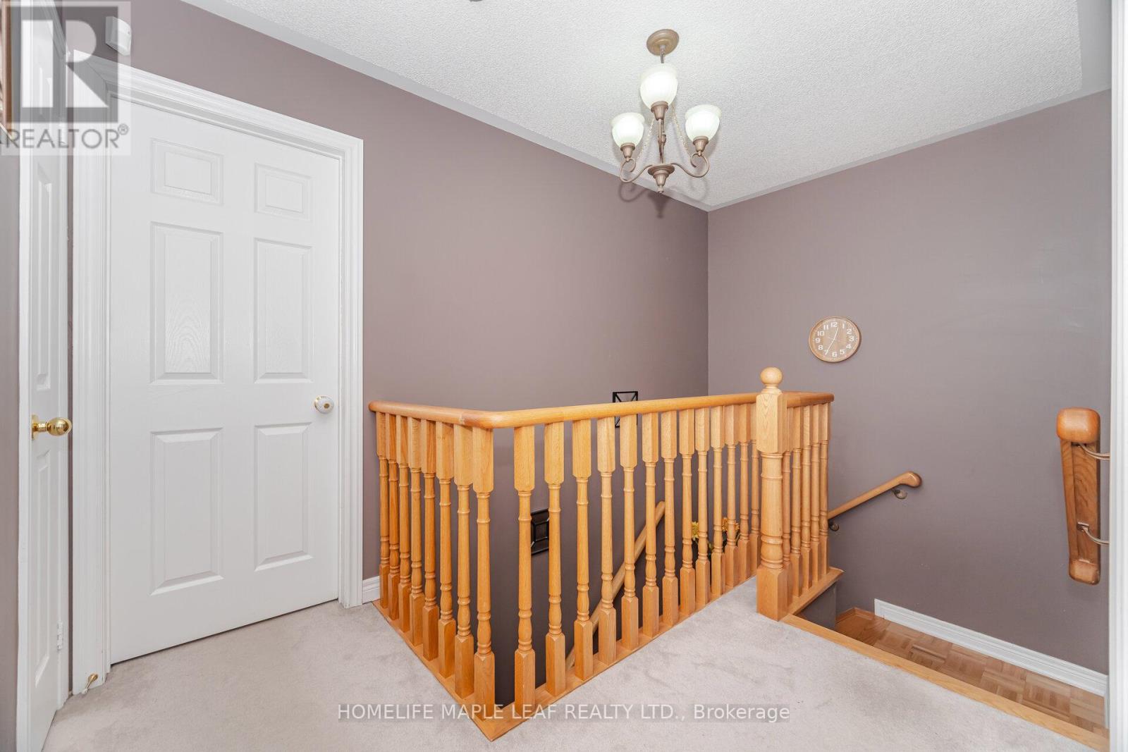 Photo 26 of 17 Eaglefield Gate, Brampton ON