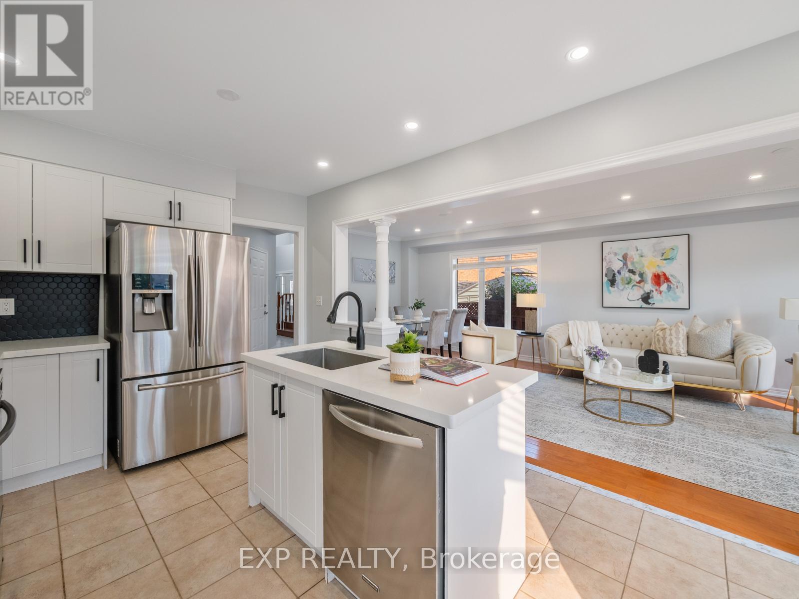 Photo 10 of 7 Royal Springs Crescent, Brampton ON