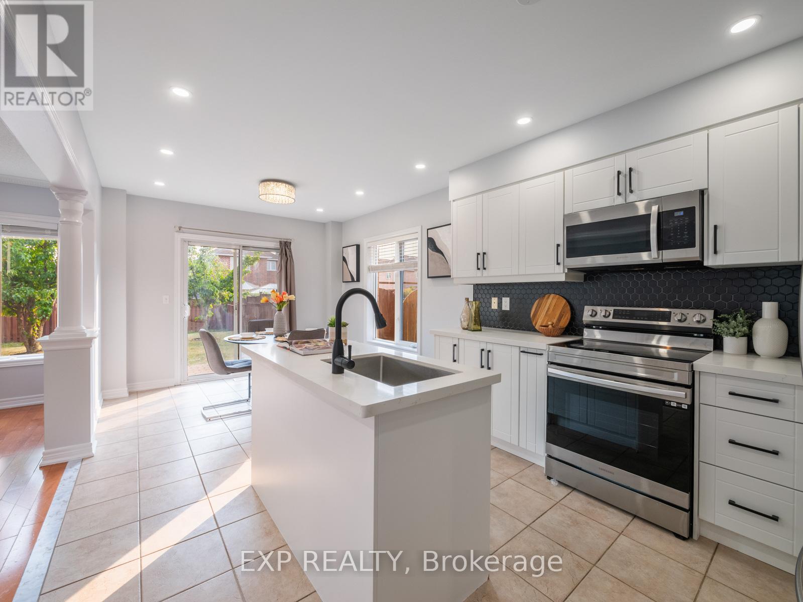 Photo 12 of 7 Royal Springs Crescent, Brampton ON