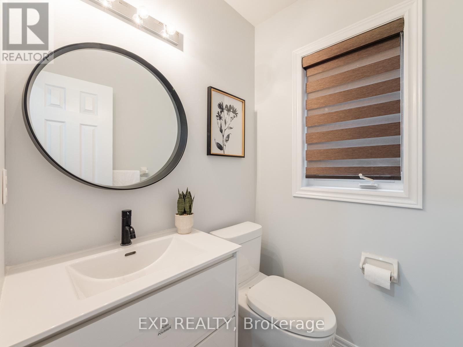 Photo 13 of 7 Royal Springs Crescent, Brampton ON