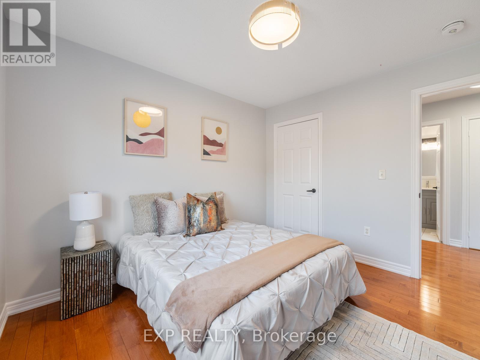 Photo 16 of 7 Royal Springs Crescent, Brampton ON
