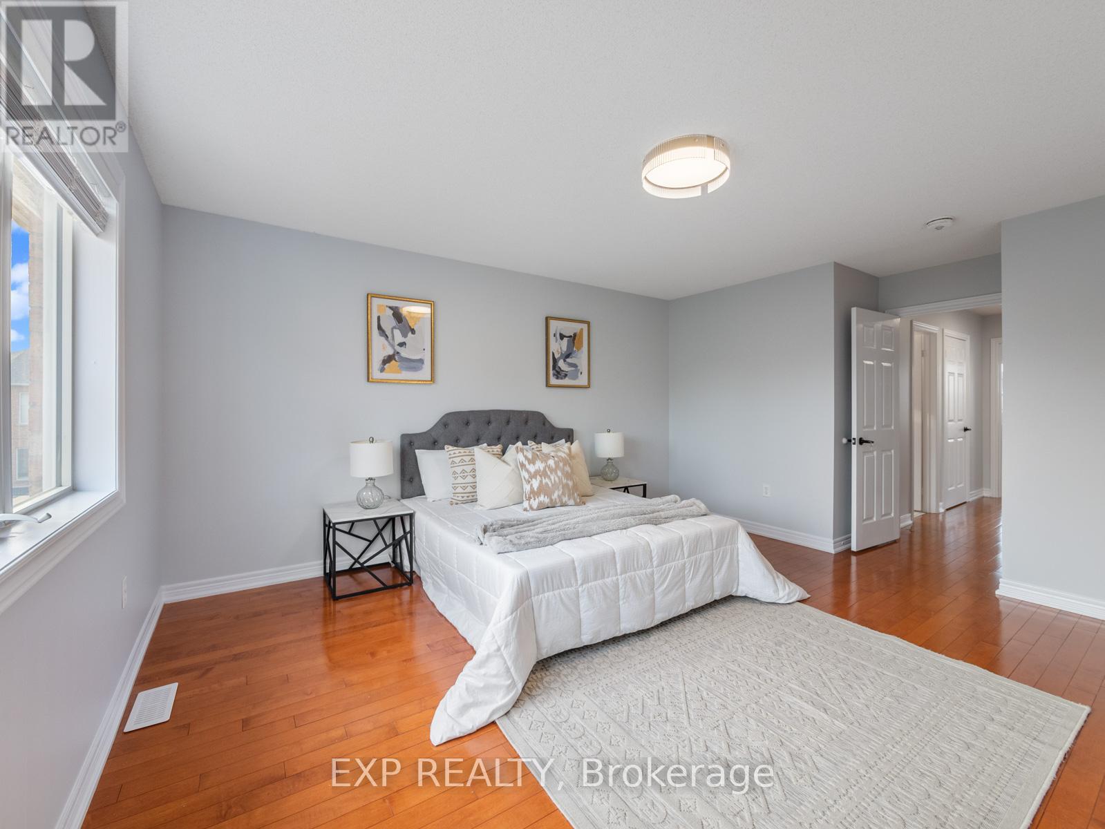 Photo 18 of 7 Royal Springs Crescent, Brampton ON