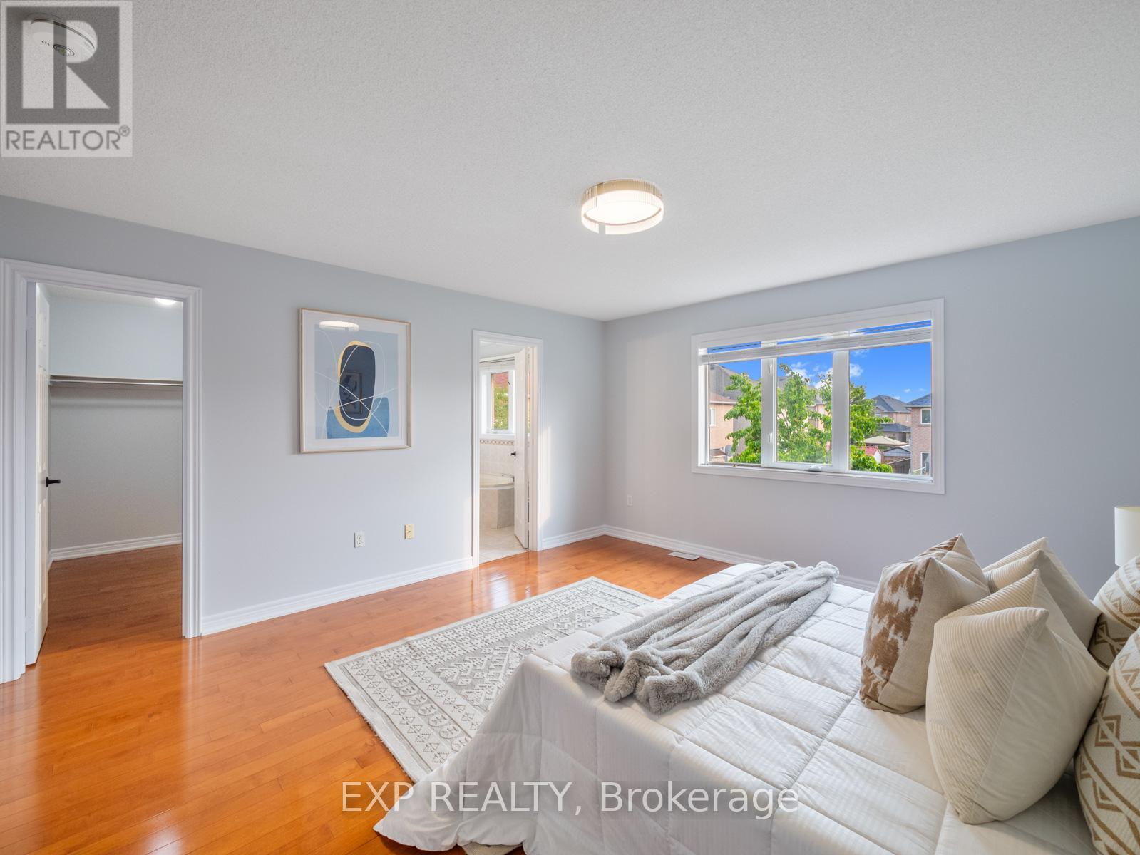 Photo 19 of 7 Royal Springs Crescent, Brampton ON