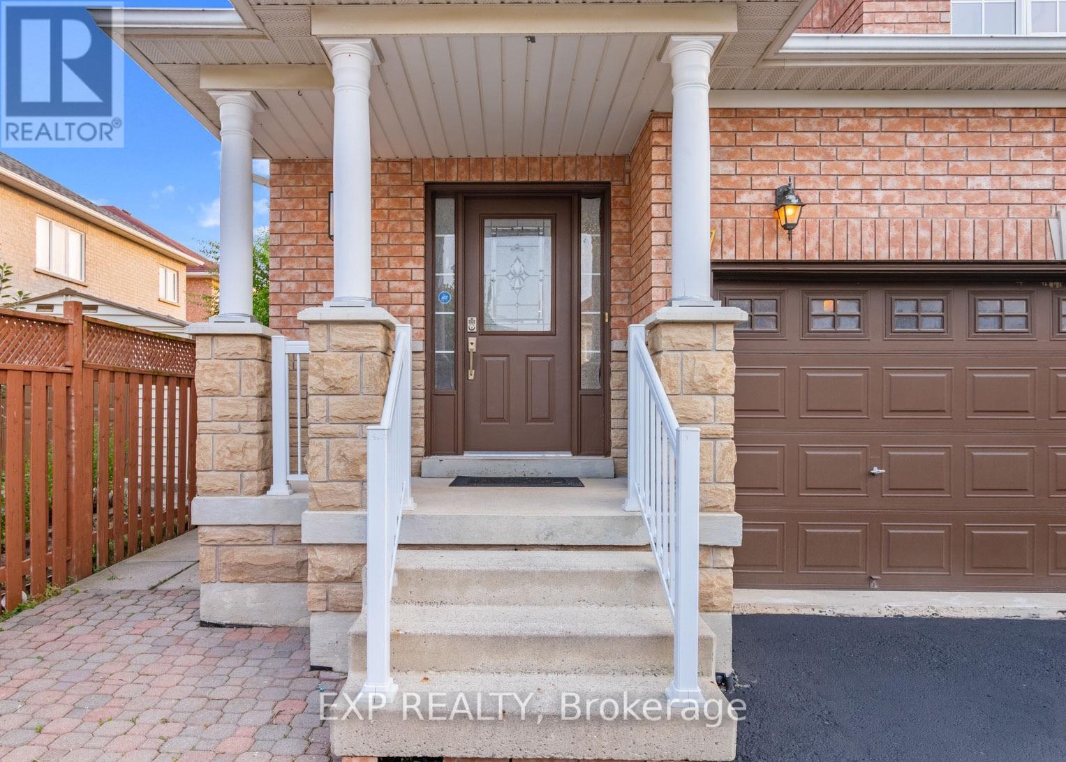 Photo 2 of 7 Royal Springs Crescent, Brampton ON