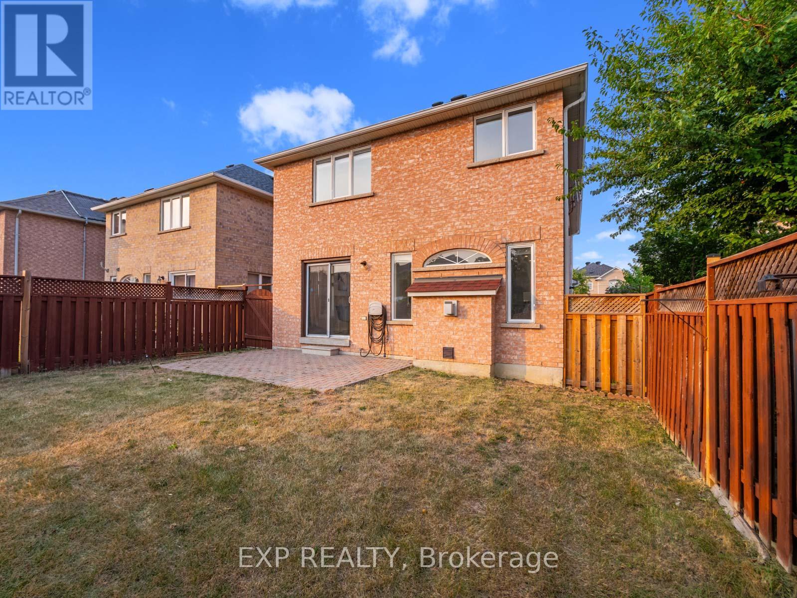 Photo 37 of 7 Royal Springs Crescent, Brampton ON