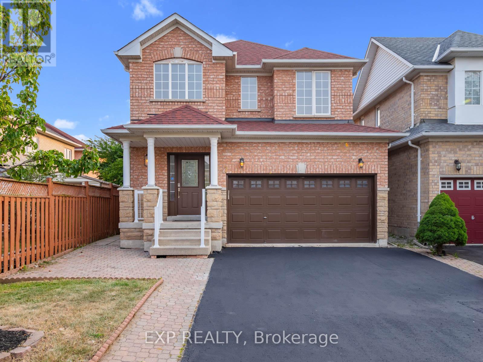 Photo 39 of 7 Royal Springs Crescent, Brampton ON