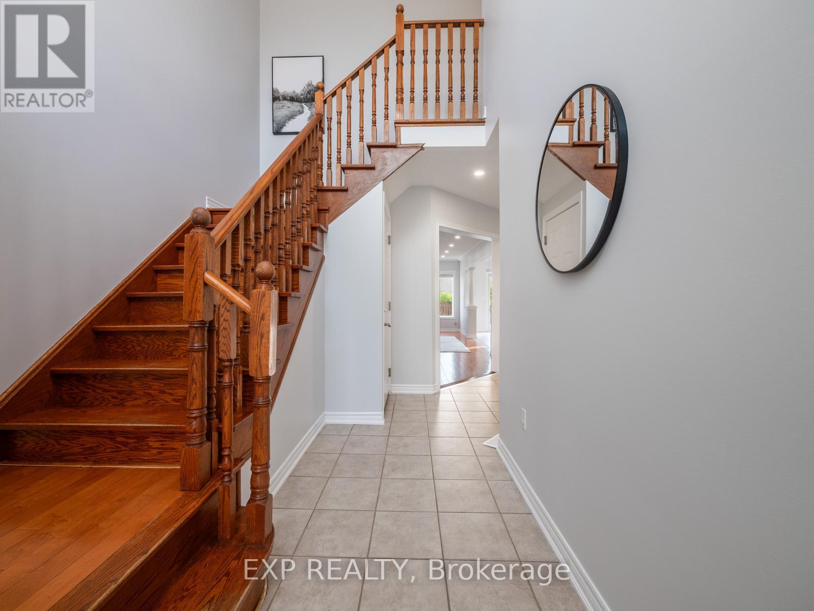 Photo 4 of 7 Royal Springs Crescent, Brampton ON