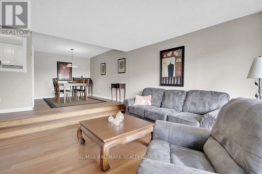Photo 7 of 705 1081 Ambleside Drive, Ottawa ON