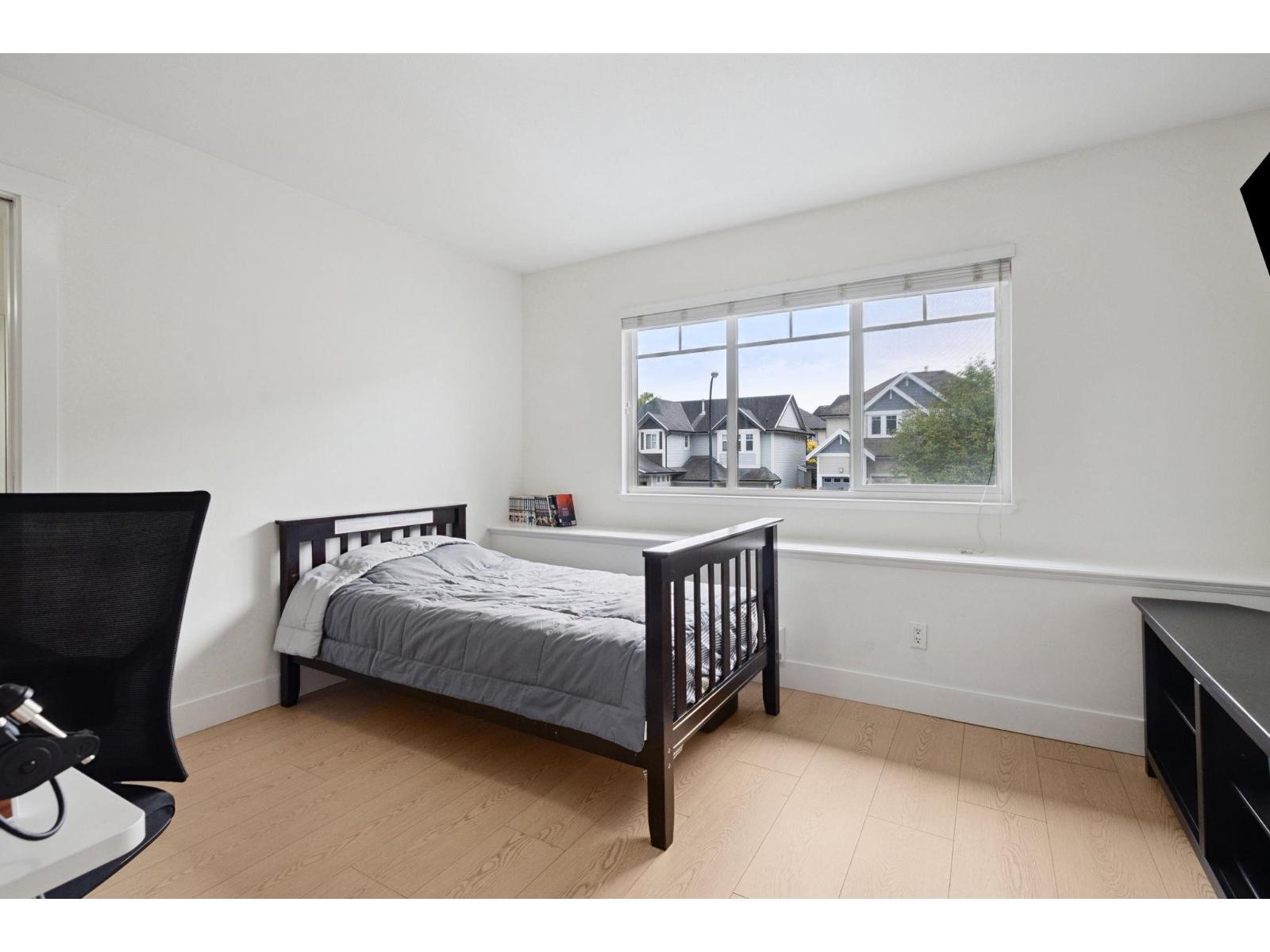 Photo 18 of 15015 62 Avenue, Surrey BC