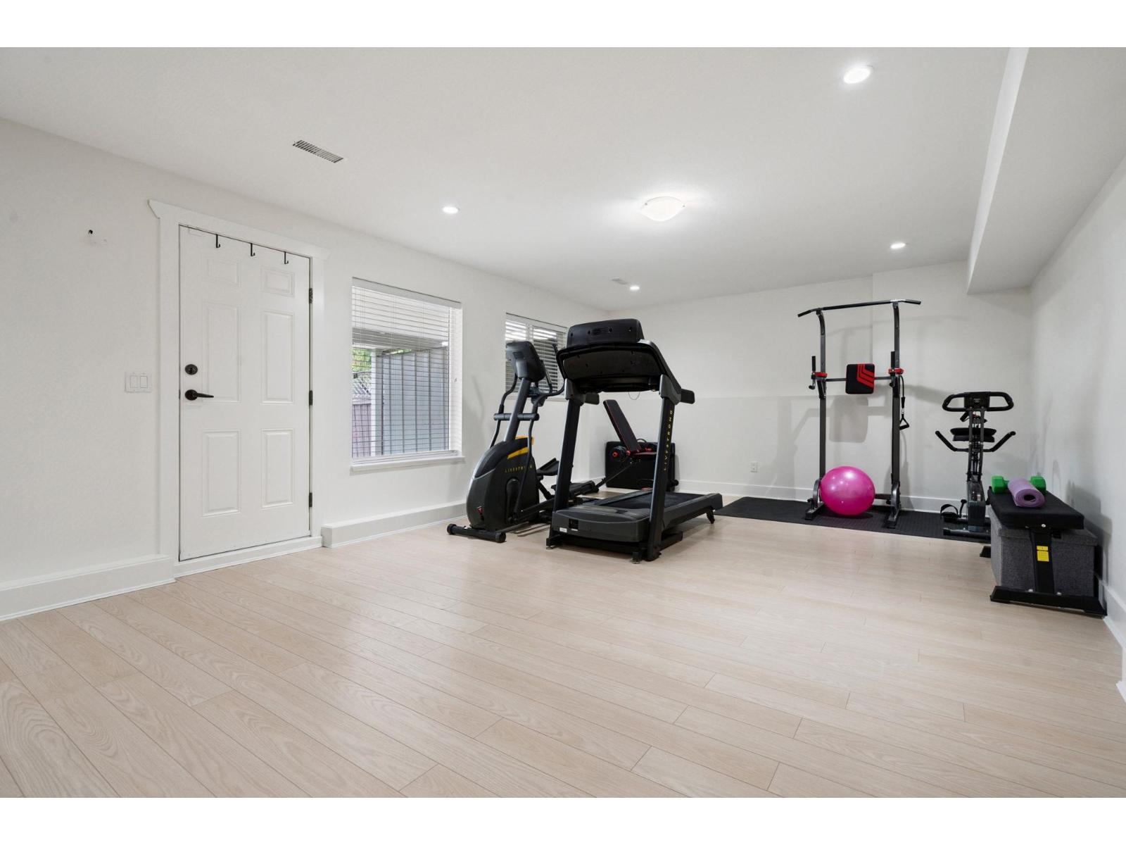 Photo 26 of 15015 62 Avenue, Surrey BC