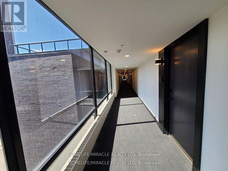 Photo 5 of 725 145 Columbia St W Street, Waterloo ON