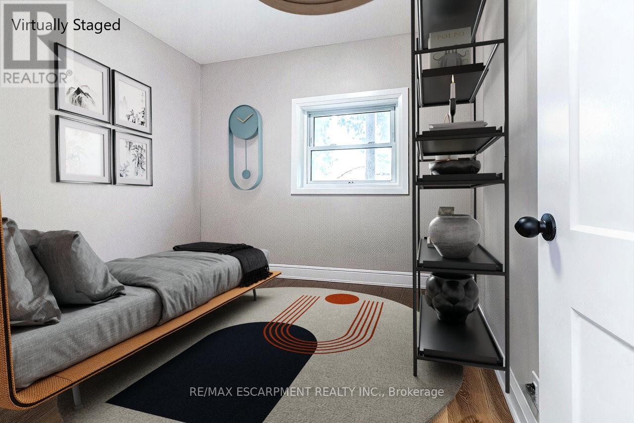 Single Family House for Sale in  LAWRENCE ROAD Hamilton (Rosedale) 