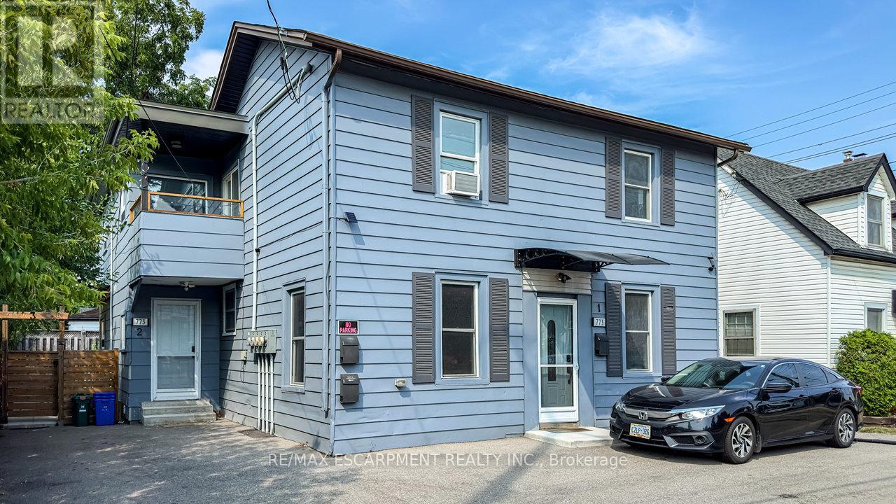 Single Family House for Sale in  LAWRENCE ROAD Hamilton (Rosedale) 