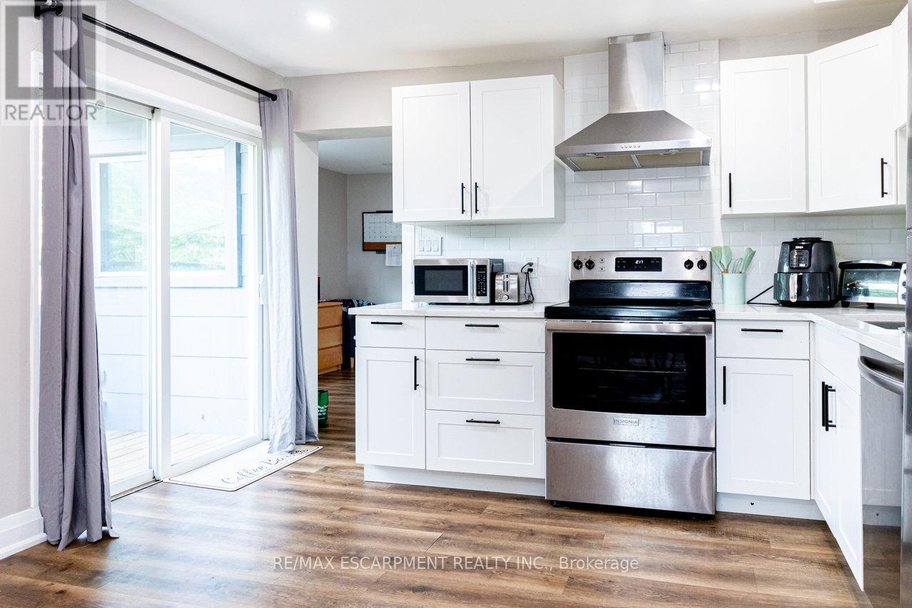 Single Family House for Sale in  LAWRENCE ROAD Hamilton (Rosedale) 
