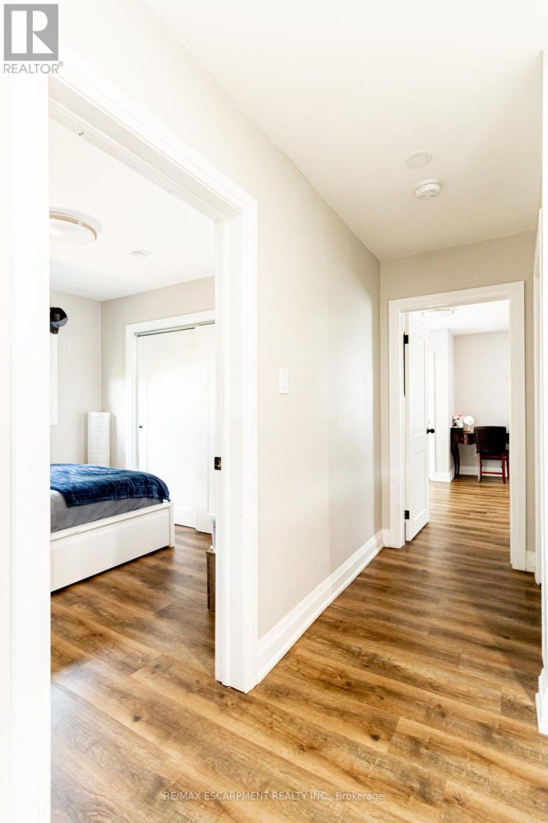 Single Family House for Sale in  LAWRENCE ROAD Hamilton (Rosedale) 