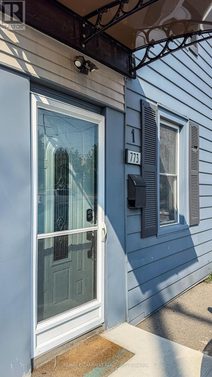 Single Family House for Sale in  LAWRENCE ROAD Hamilton (Rosedale) 