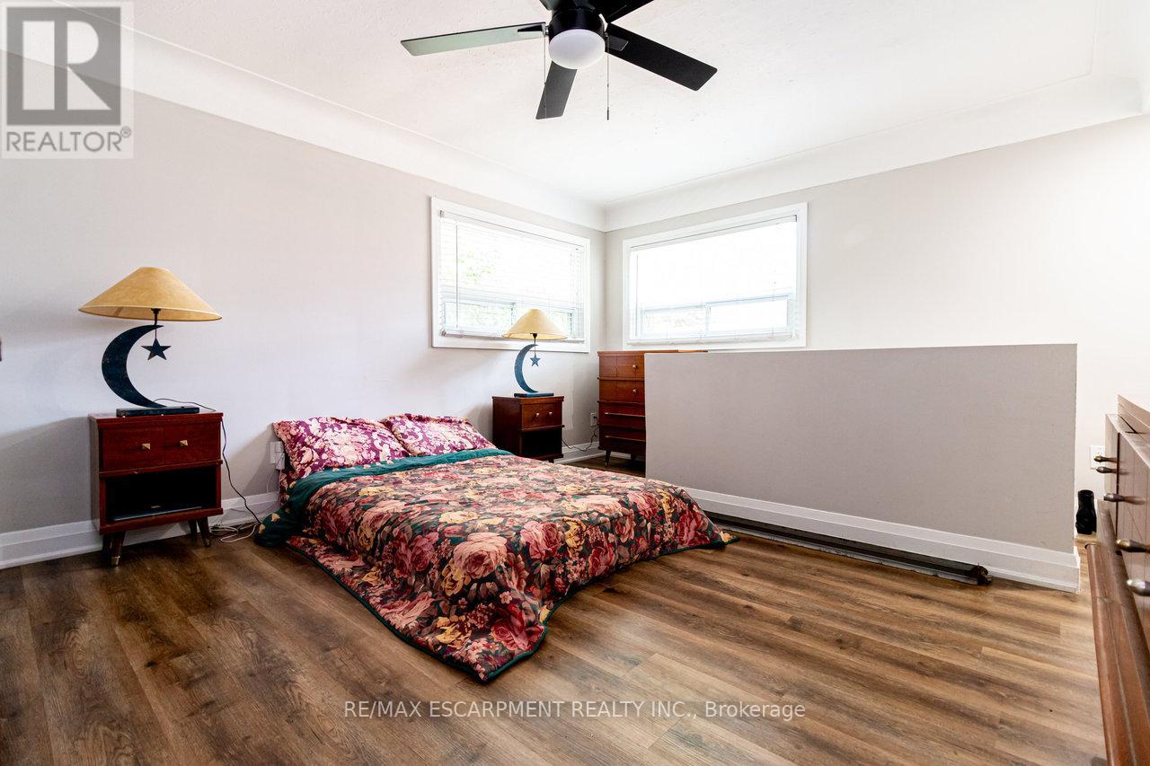 Single Family House for Sale in  LAWRENCE ROAD Hamilton (Rosedale) 