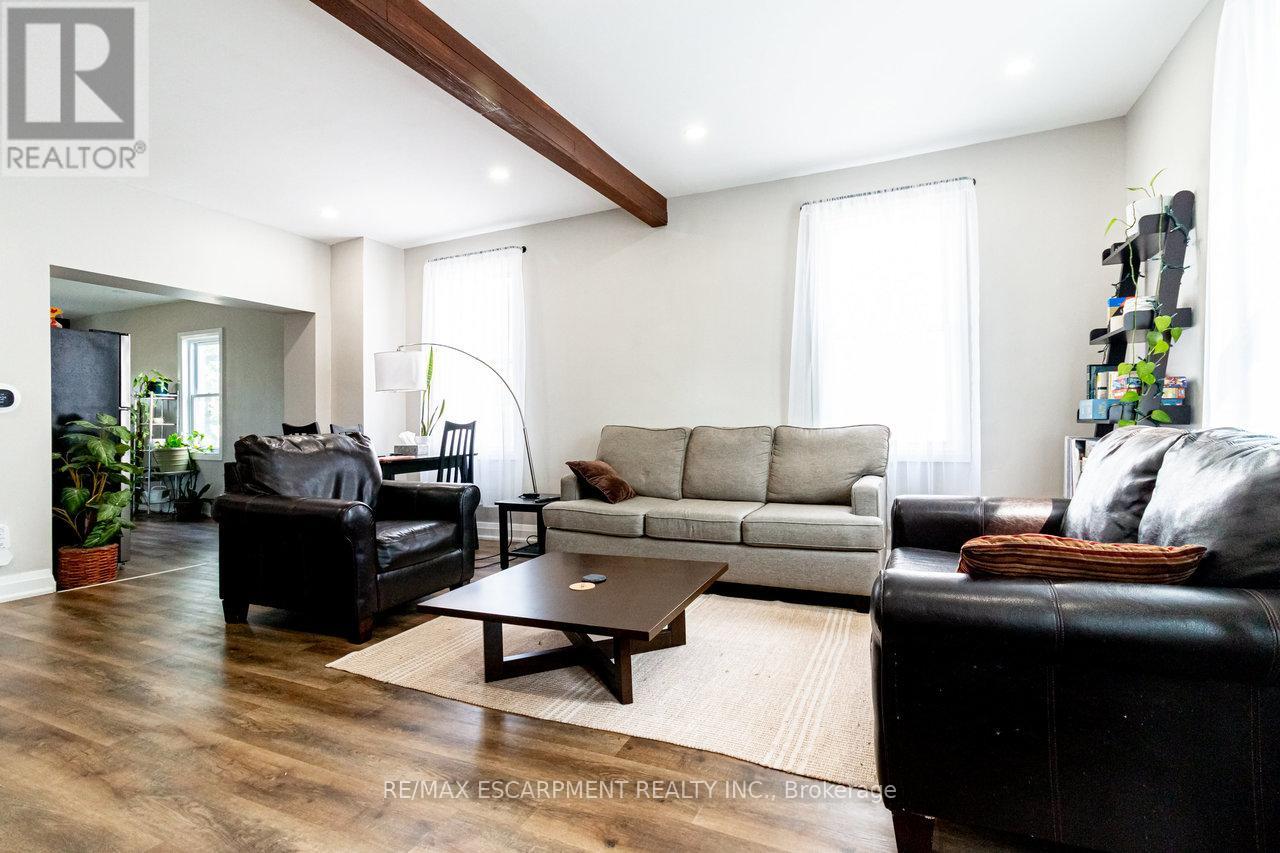 Single Family House for Sale in  LAWRENCE ROAD Hamilton (Rosedale) 
