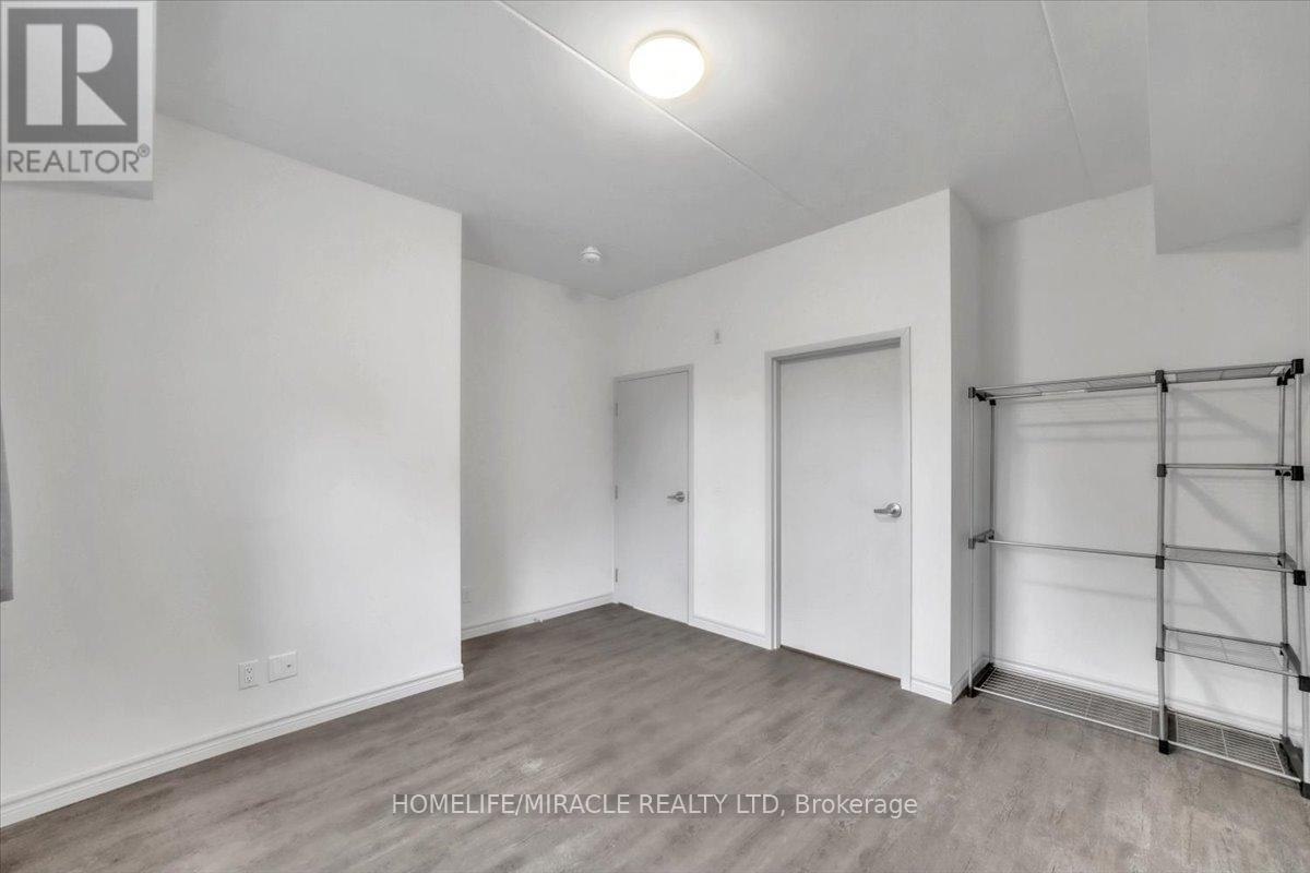 Photo 1 of 205 269 Sunview Street, Waterloo ON
