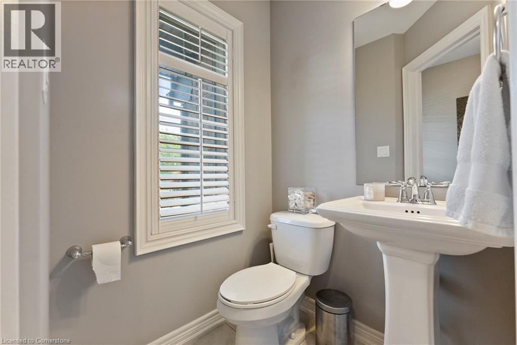 Photo 14 of 57 Sexton Crescent, Ancaster ON