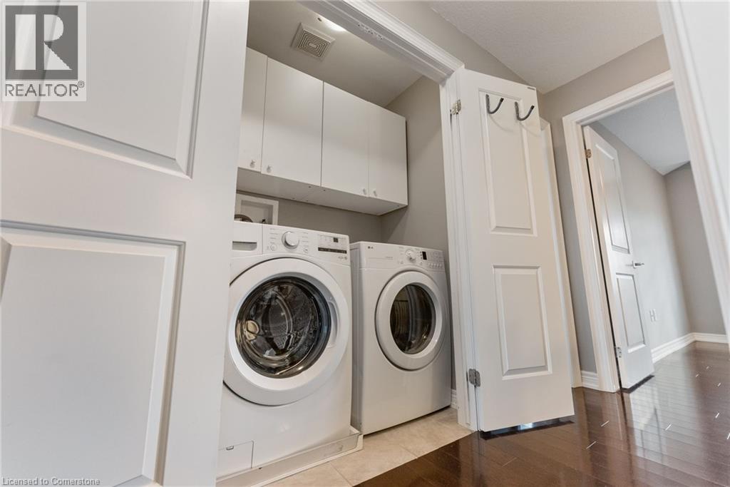 Photo 17 of 57 Sexton Crescent, Ancaster ON