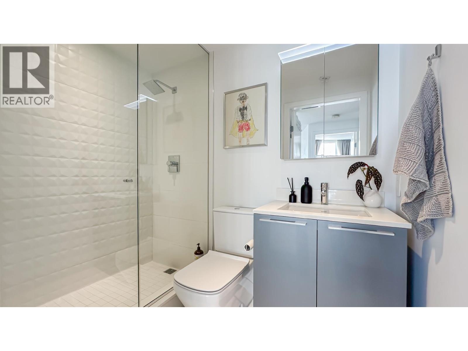 Photo 18 of 609 4638 Gladstone Street, Vancouver BC