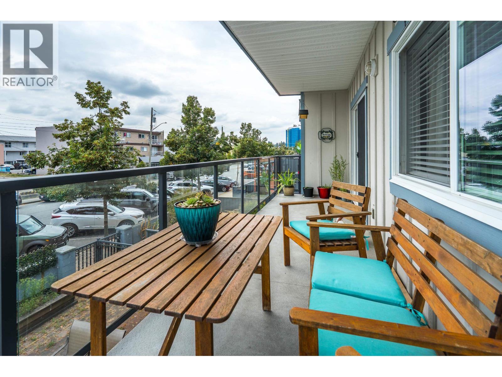 Photo 6 of 207 22363 Selkirk Avenue, Maple Ridge BC