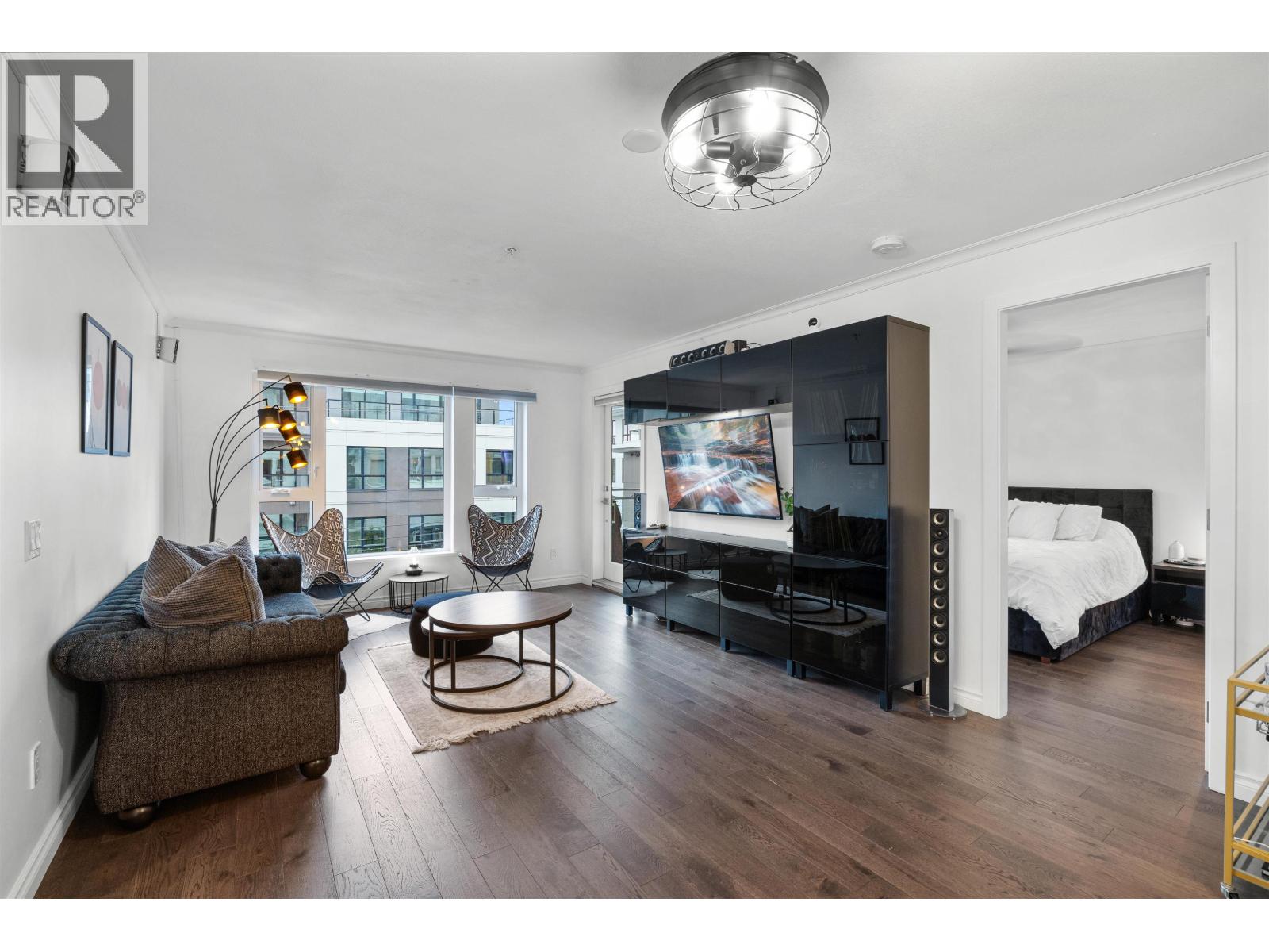Photo 12 of 318 221 E 3rd Street, North Vancouver BC