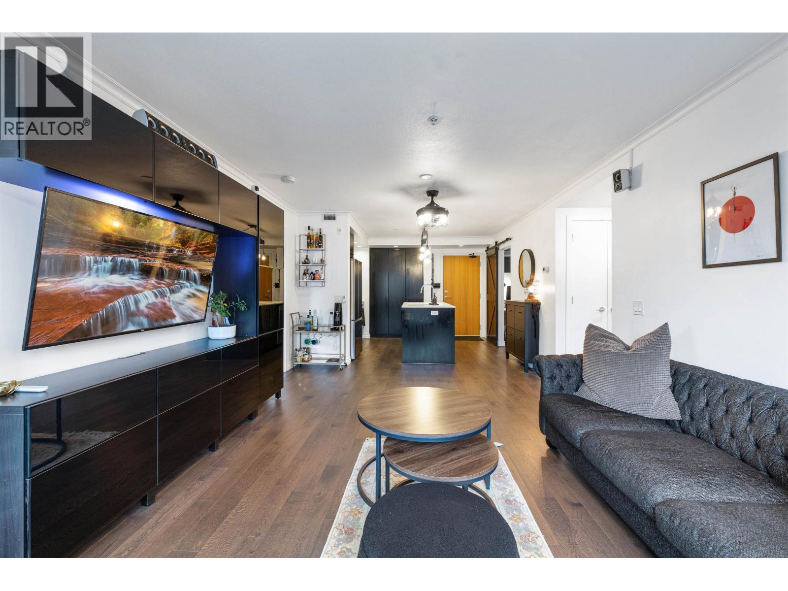 Photo 13 of 318 221 E 3rd Street, North Vancouver BC
