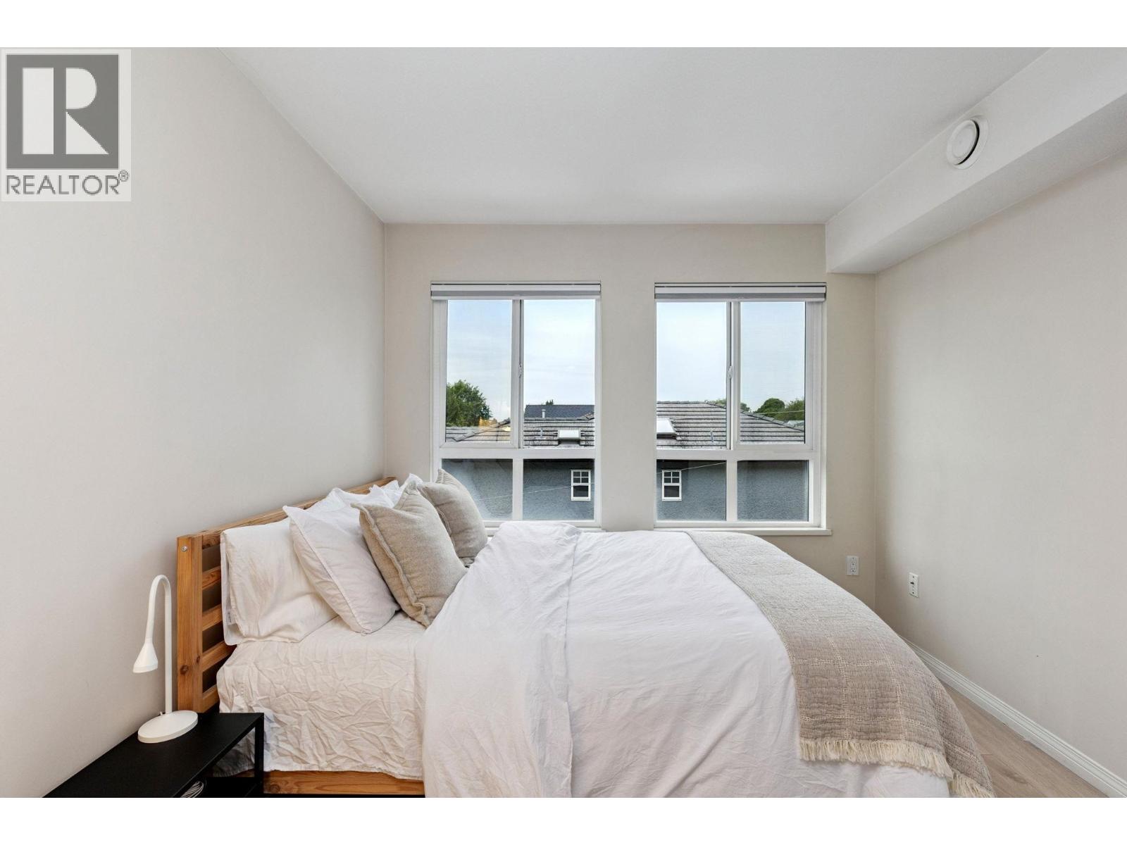 Photo 10 of 302 1503 W 66 Avenue, Vancouver BC