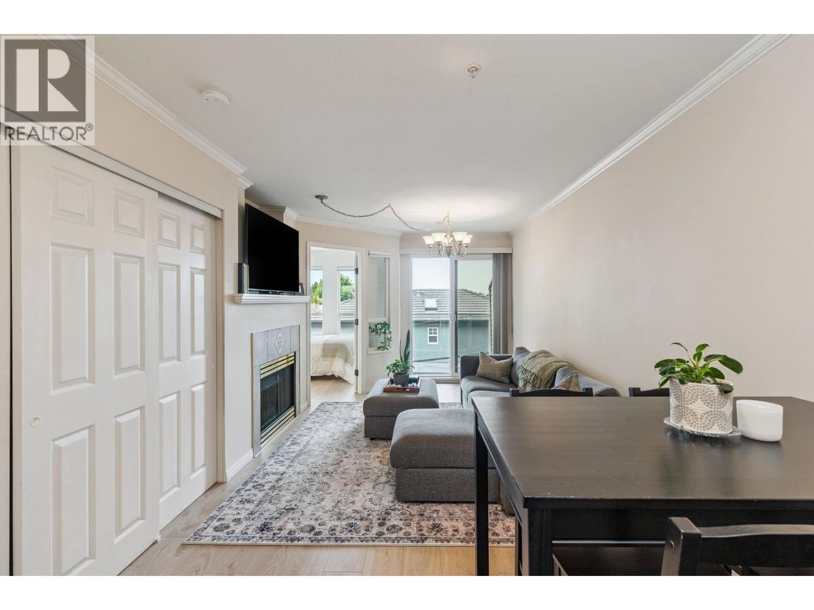 Photo 3 of 302 1503 W 66 Avenue, Vancouver BC