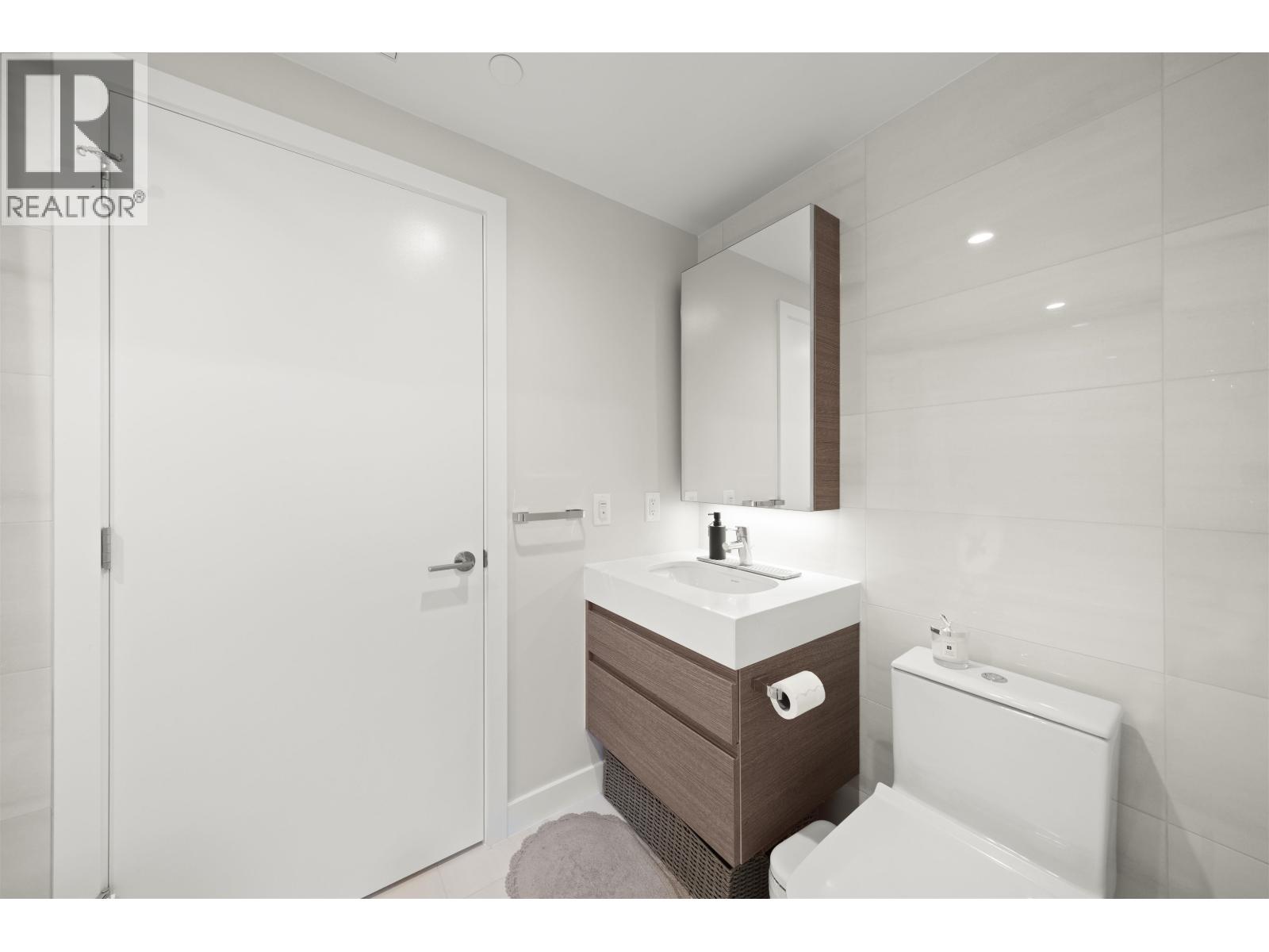 Photo 10 of 1310 6537 Telford Avenue, Burnaby BC