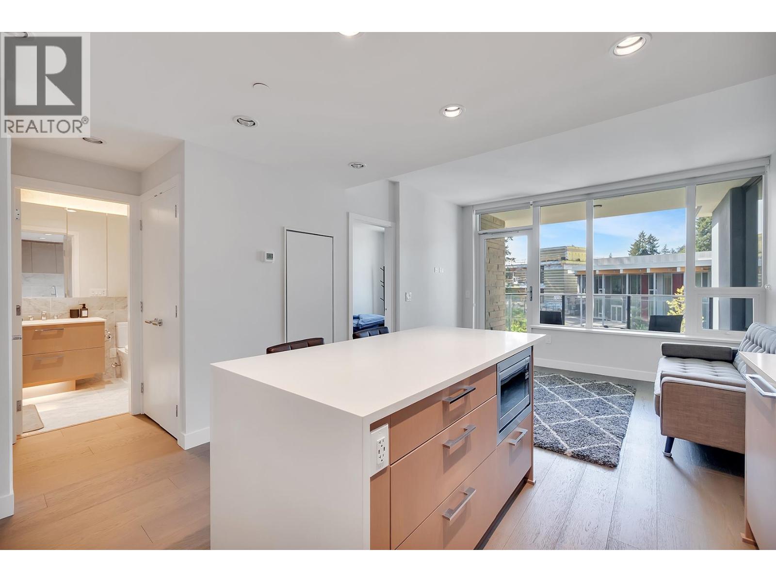 Photo 4 of 307 5410 Shortcut Road, Vancouver BC