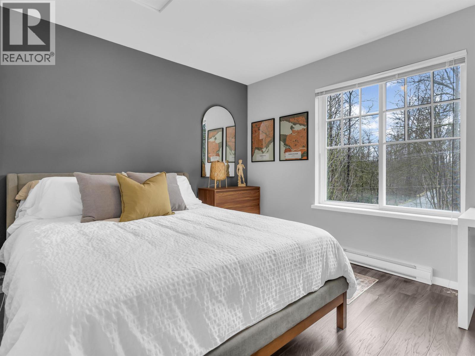 Photo 4 of 129 3010 Riverbend Drive, Coquitlam BC