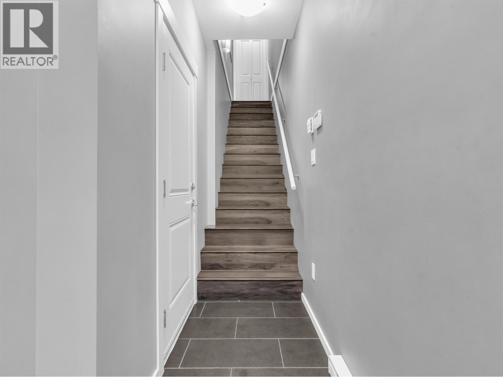 Photo 7 of 129 3010 Riverbend Drive, Coquitlam BC