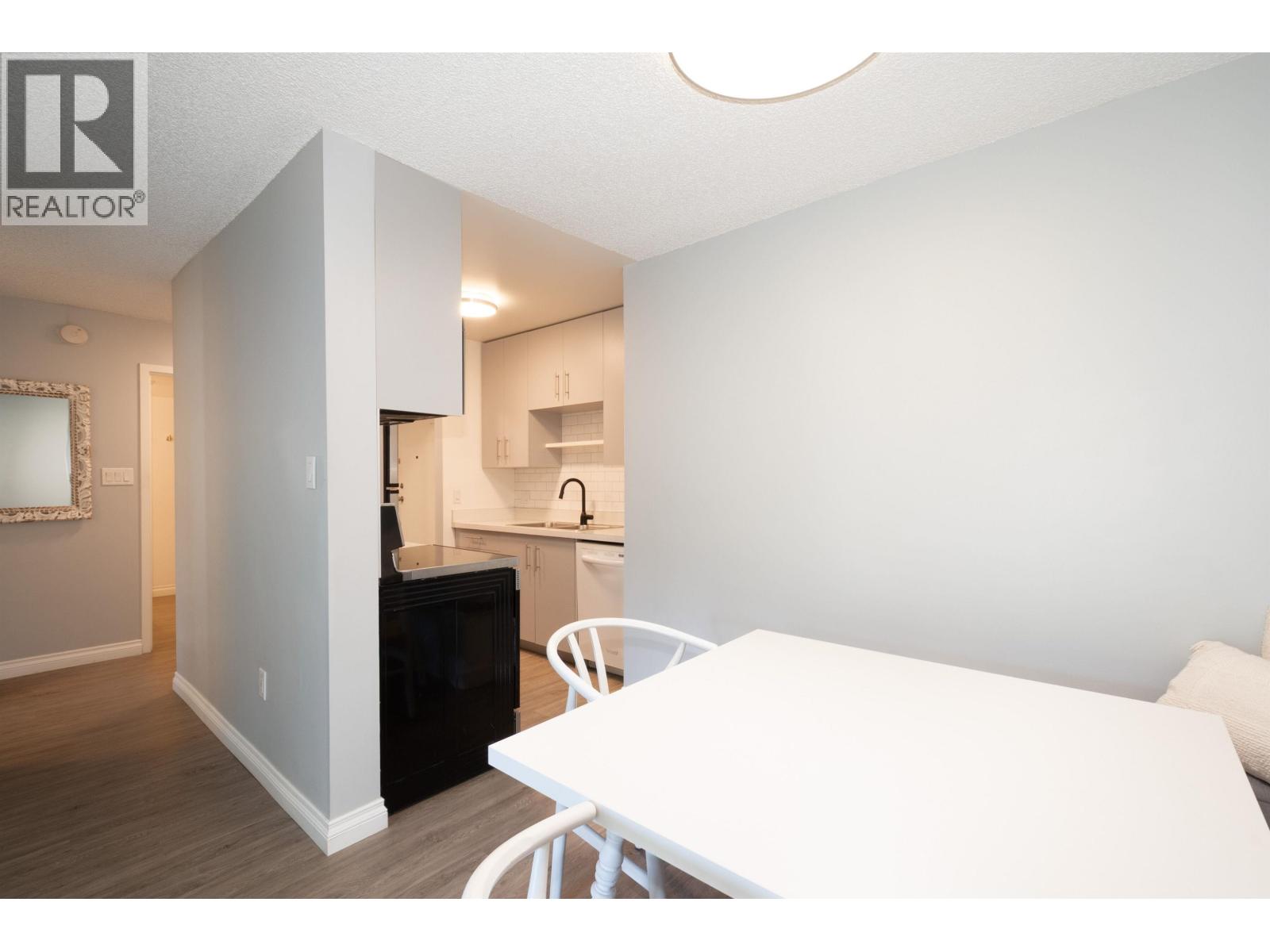 Photo 14 of 207 9202 Horne Street, Burnaby BC