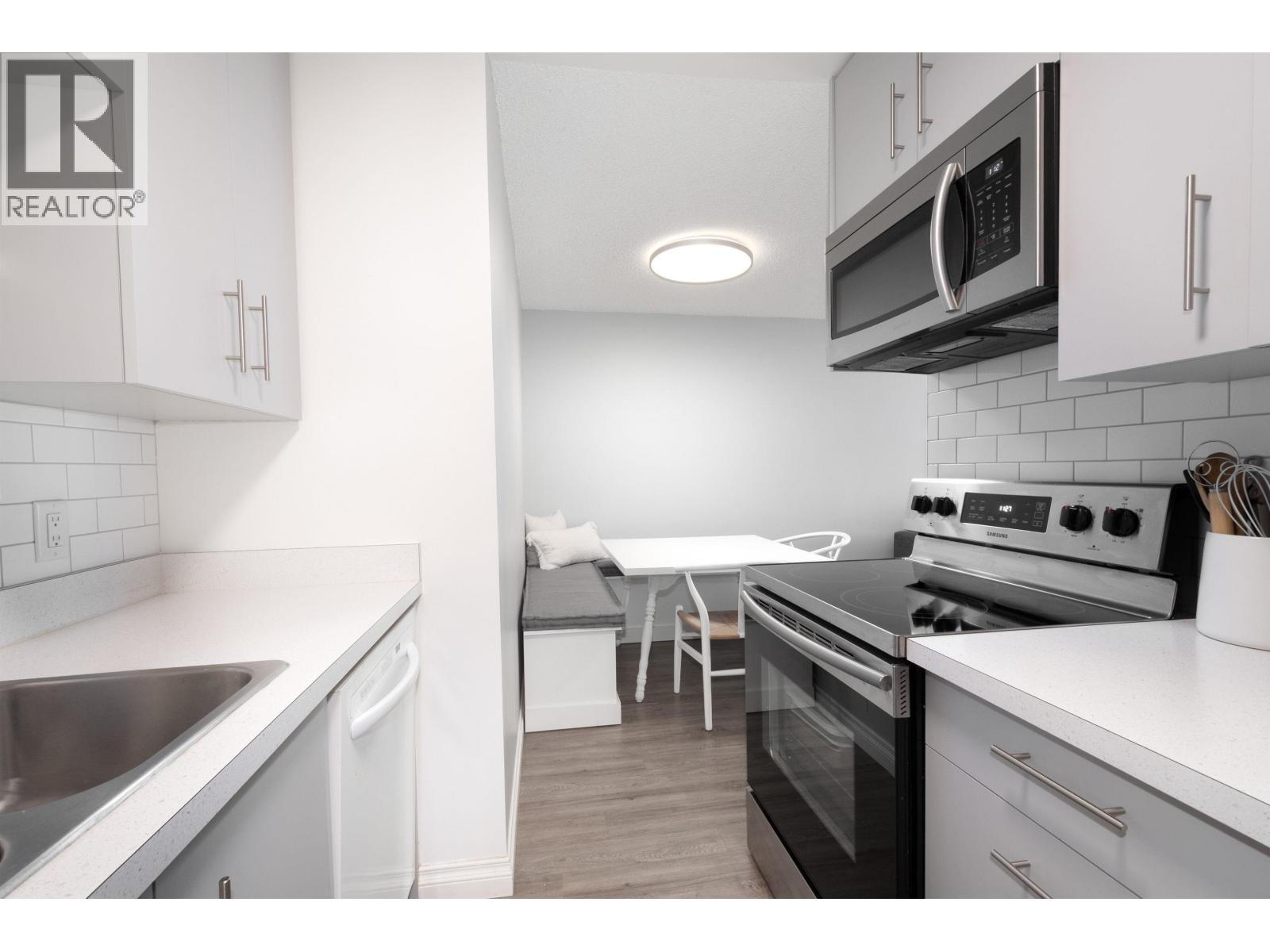 Photo 17 of 207 9202 Horne Street, Burnaby BC